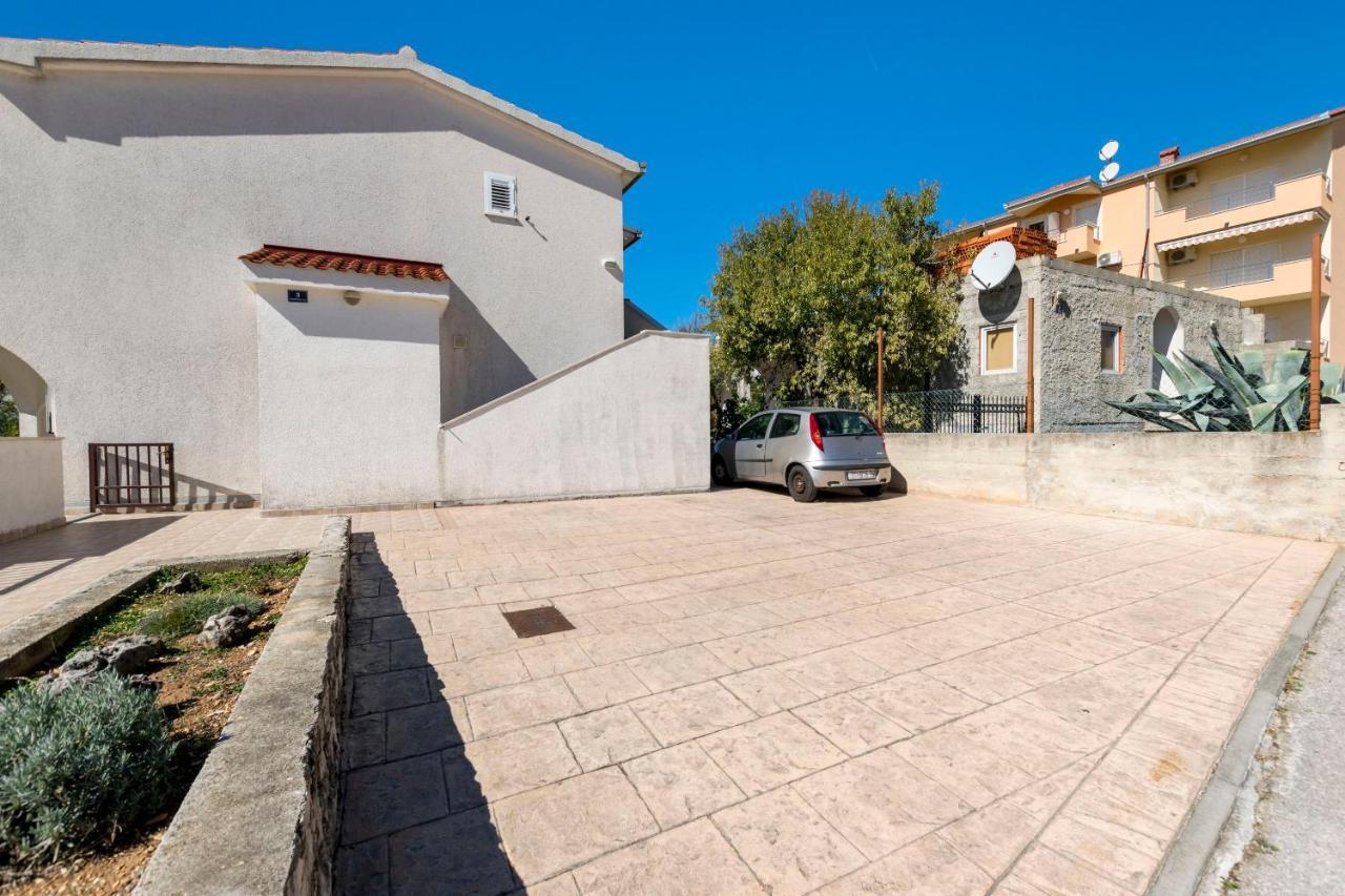 Apartments Neda Trogir Bagian luar foto